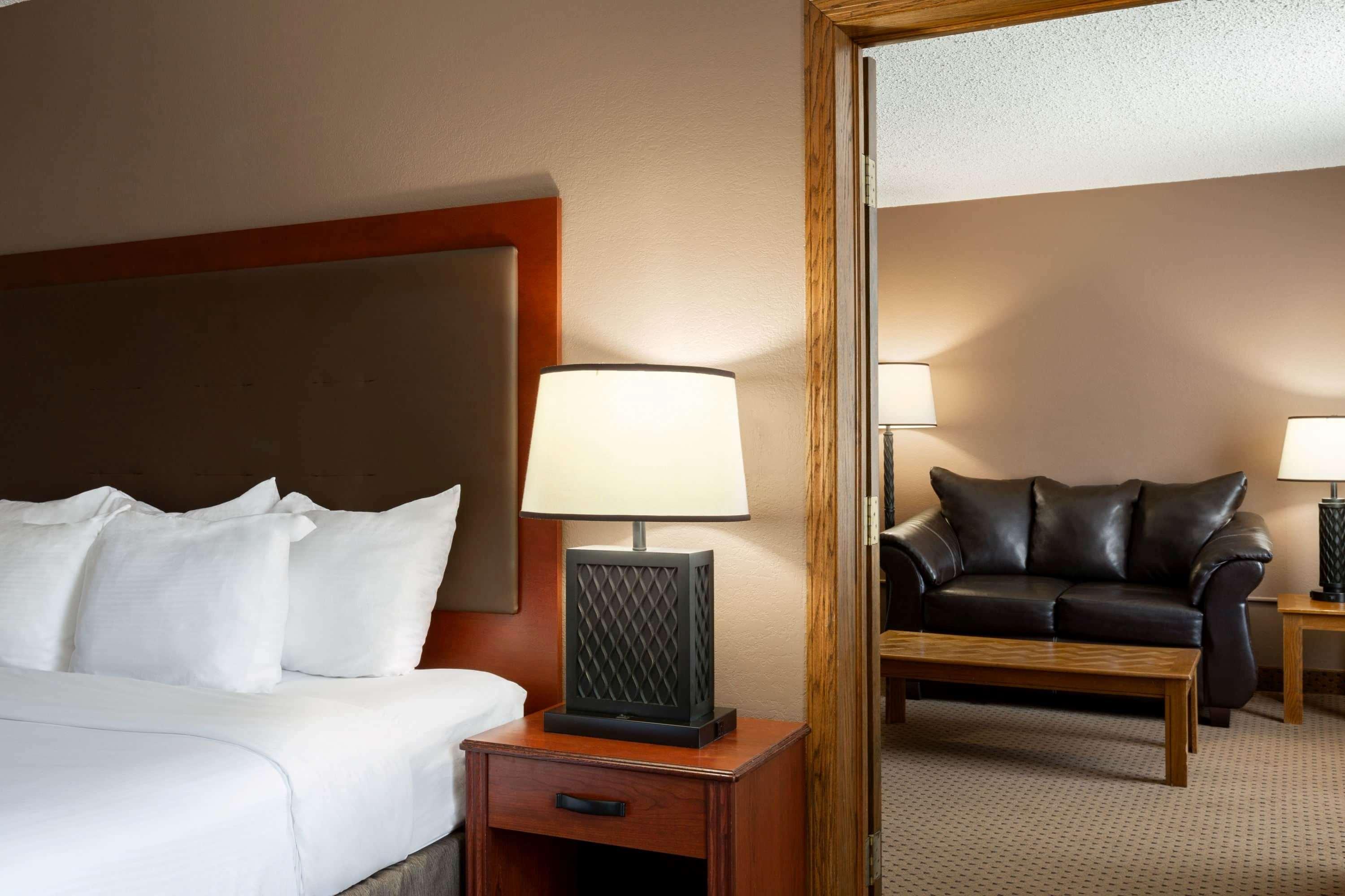 Baymont By Wyndham Mandan Bismarck Area Hotel Ngoại thất bức ảnh