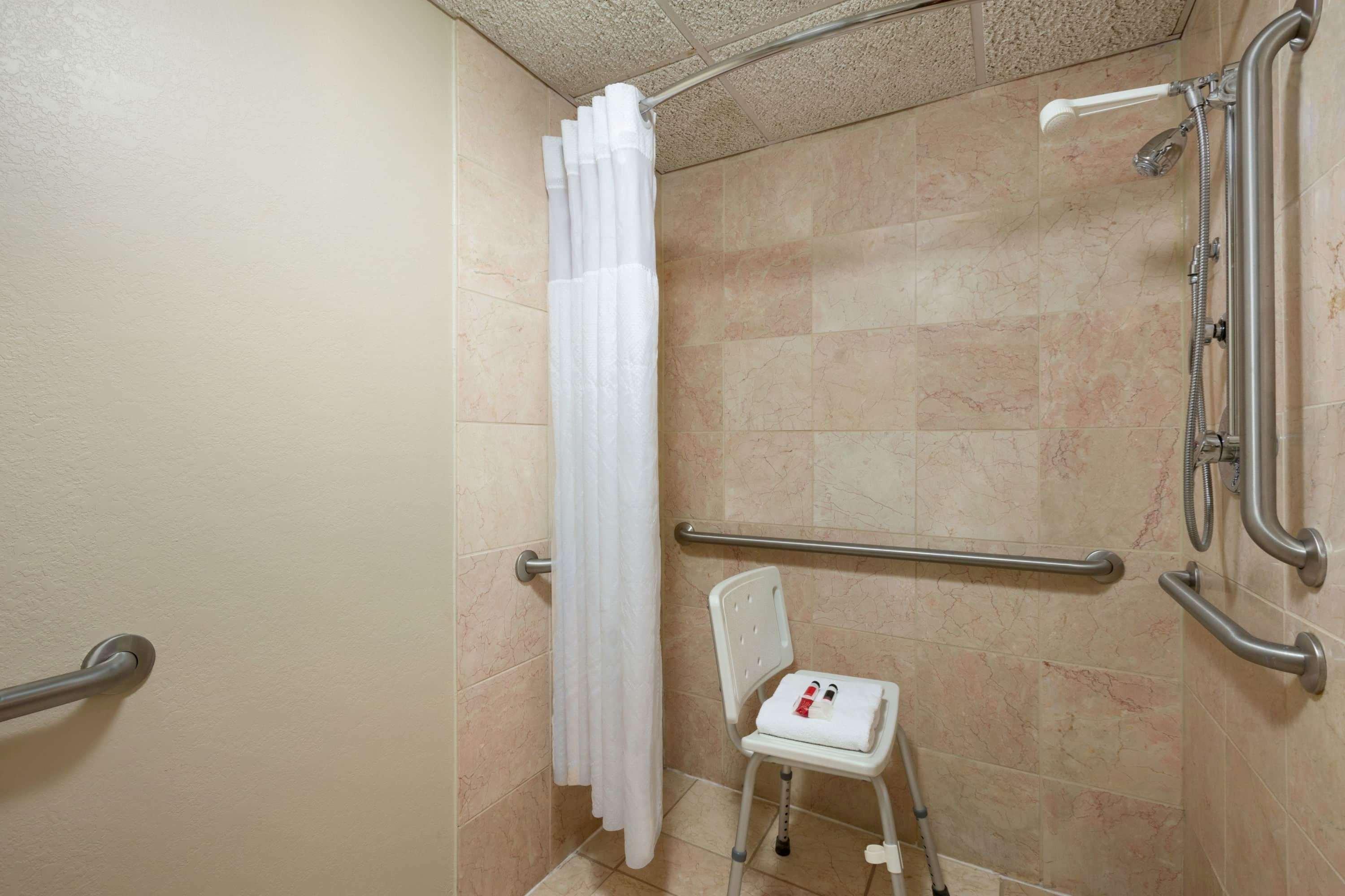 Baymont By Wyndham Mandan Bismarck Area Hotel Ngoại thất bức ảnh